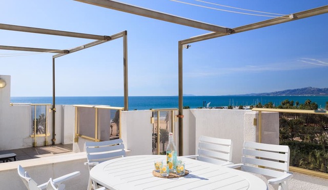S205-032 UHC ACACIAS APARTMENTS SALOU in Salou