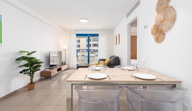Patacona Iconic I . WiFi + PK + A/Conditioning + Pool in Alboraya