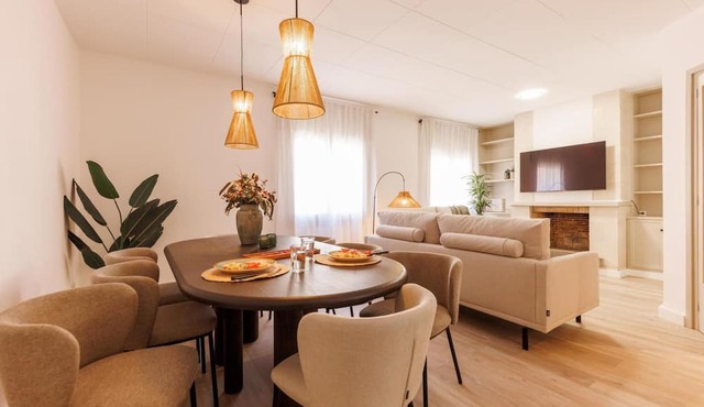 Bravissimo Maragall, very spacious and central