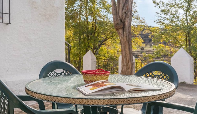 Apartment 'El Tinao' with Mountain Views, Shared Pool and Wi-Fi