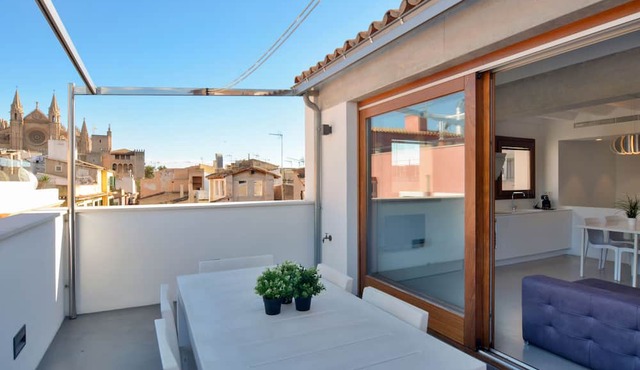 Lonja Suites Apartments