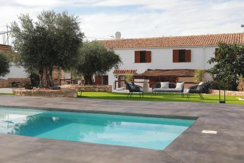 Charming AVIAM accommodation in Alatoz in Alatoz