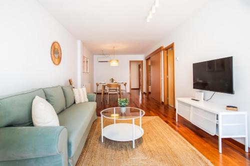 Mai&Maud Fira Apartment