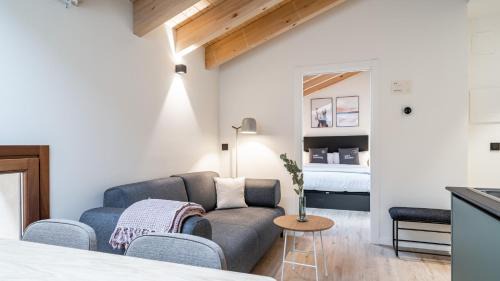Limehome Vitoria Palacio de los Álava-Velasco